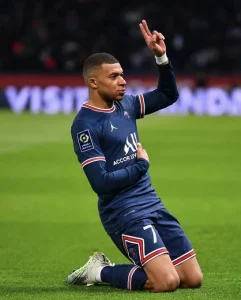 Kylian Mbappe's Playing Style Analysis: Speed Skill and Vision